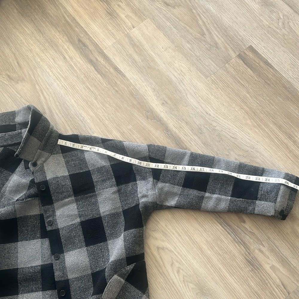 Long Shacket - Picture 11 of 12